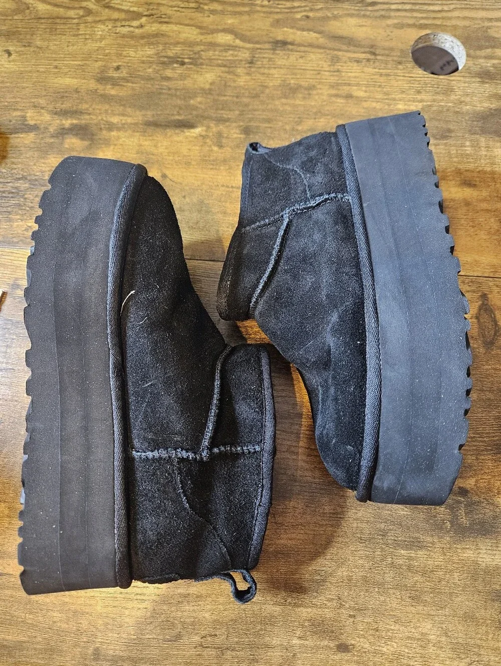 Ugg Classic Ultra Mini Platform Suede Booties Black Womens Size 7 1135092 No Box